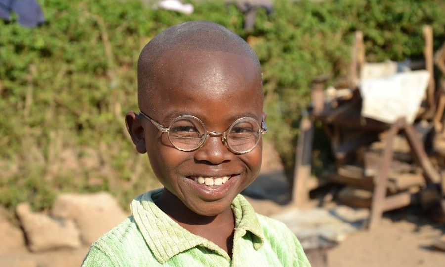 dun Reproduceren advocaat Elk kind een bril - Licht voor de Wereld